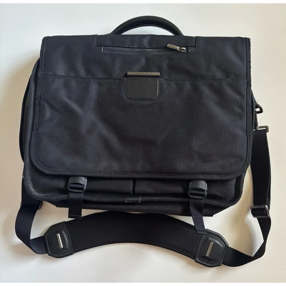 Briggs & Riley Laptop Briefcase  Travelware Black Style KMC310-4   (17.5”x13.5”)